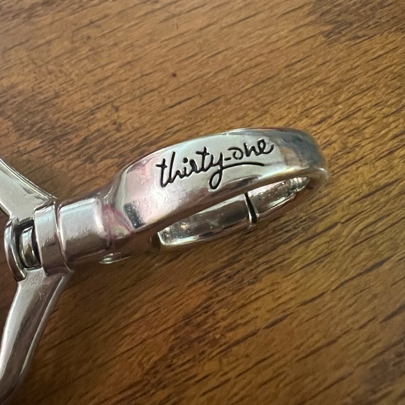 Thirty-One Keychain - Picture 4 of 4